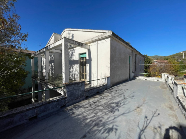 Villa Singola in vendita a Popoli