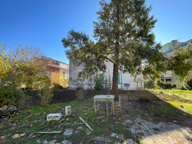 Villa Singola in vendita a Popoli