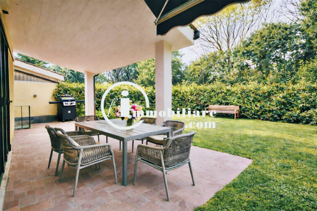 Villa a Schiera  in <br/> vendita a Roma