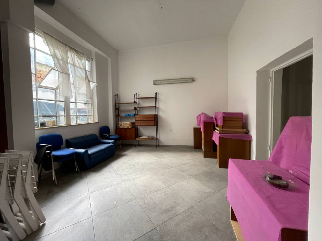 Deposito/Magazzino in vendita a Pescara