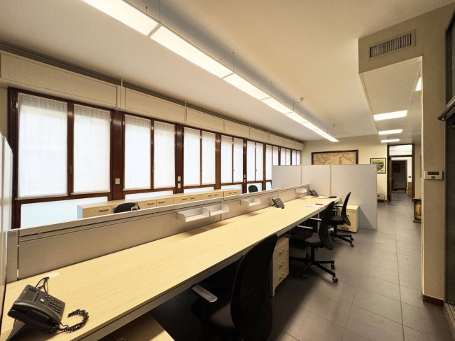 Ufficio/studio  in <br/> vendita a Milano