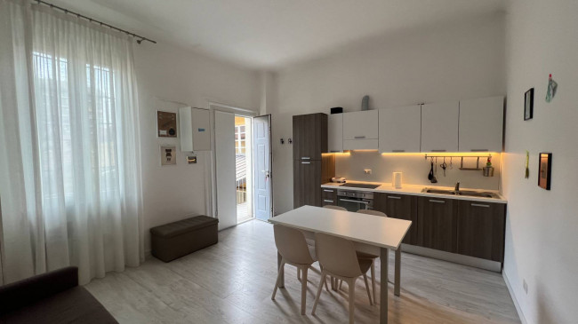   in <br/> rent a Milano