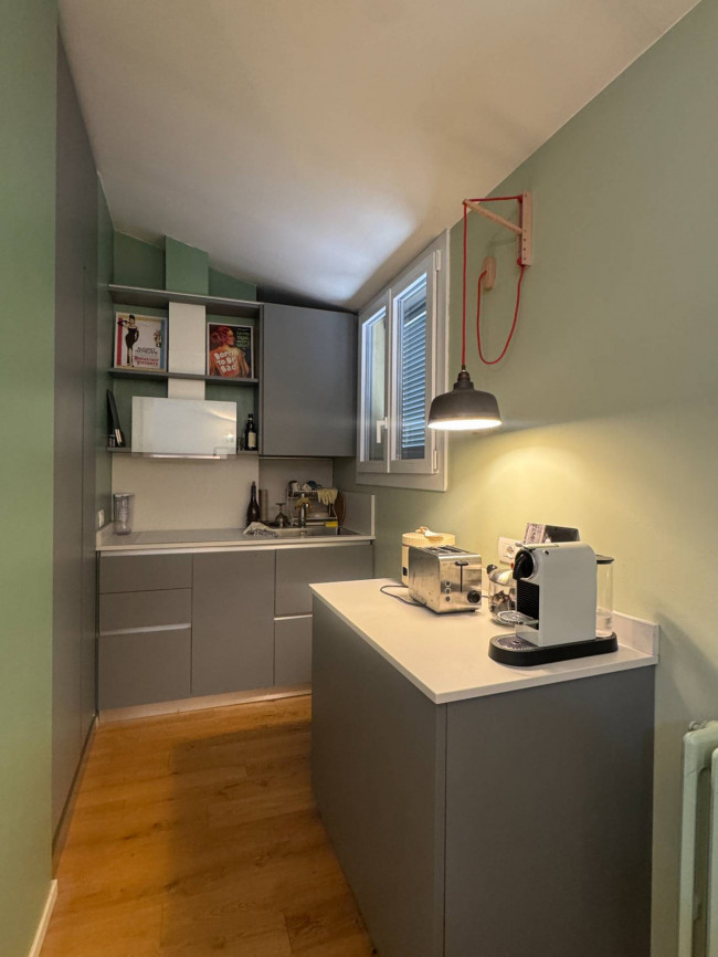  in <br/> rent a Milano