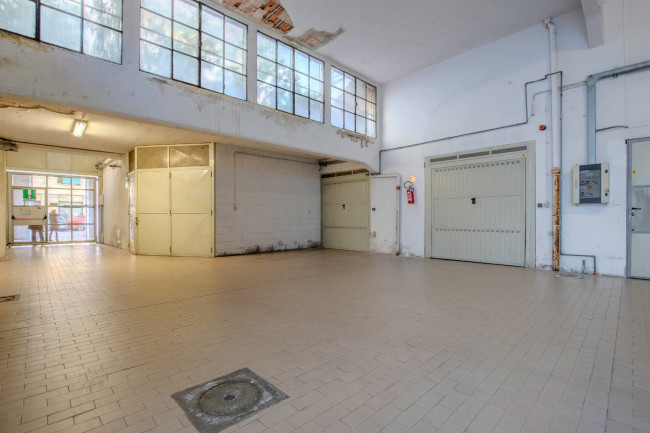 Box - Garage  in <br/> vendita a Firenze