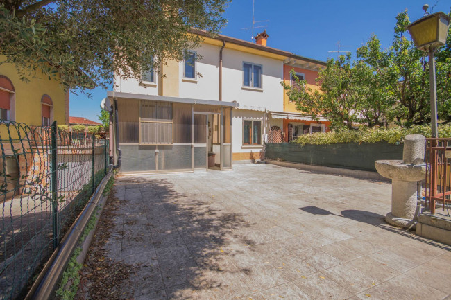 Casa indipendente  in <br/> vendita a Vigasio