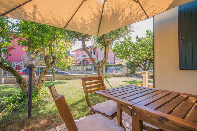 Villa a Schiera  in <br/> vendita a Roverbella
