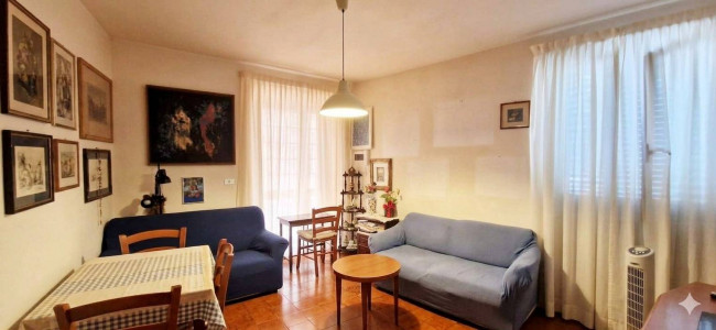 Casa semi indipendente  in <br/> vendita a Massa