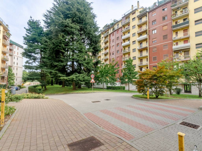 Stanza  in <br/> affitto a Milano