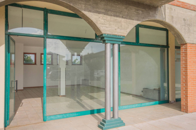 Negozio  in <br/> affitto a Castel d'Azzano