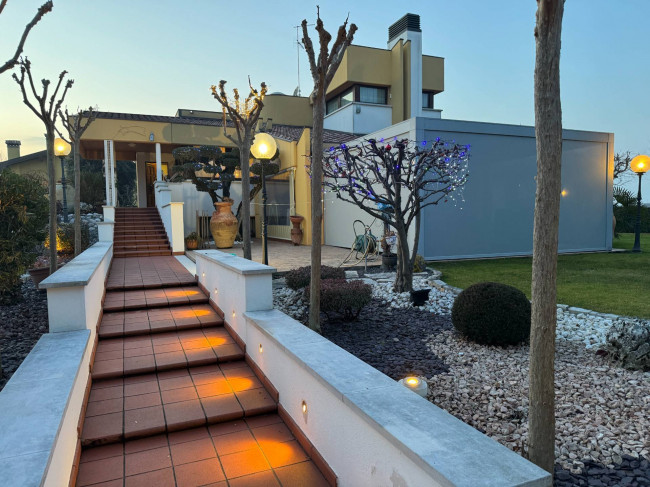 Villa Singola  in <br/> vendita a Fossalta di Portogruaro