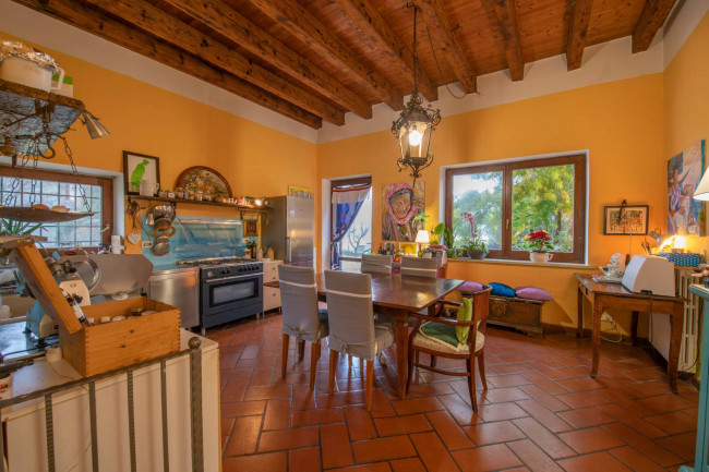 Villa a Schiera  in <br/> vendita a Buttapietra