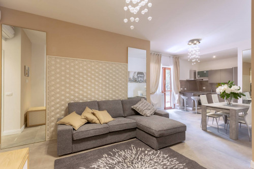   in <br/> rent a Firenze