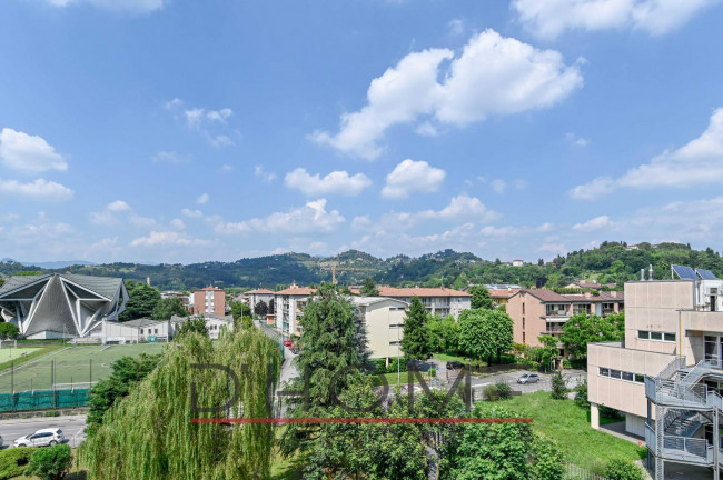 Appartamento in vendita a Longuelo, Bergamo (BG)