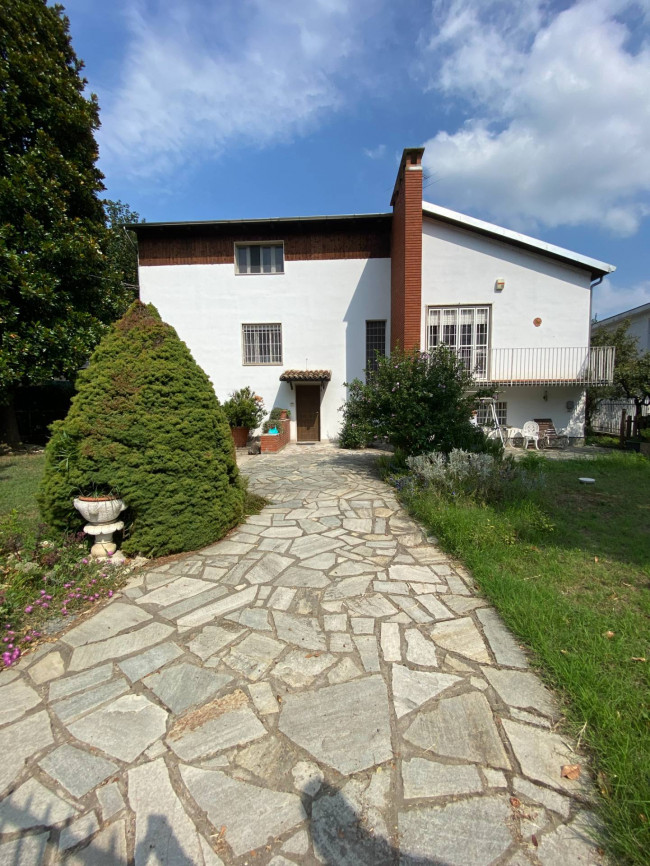 Villa in vendita a Fubine Monferrato (AL)