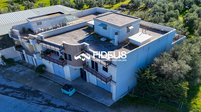 CASA SINGOLA BIFAMILIARE in vendita a Andria