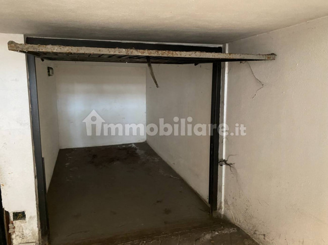 Garage/Box/Posto auto in vendita a Alessandria (AL)