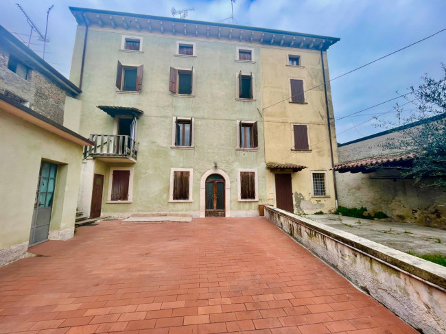 Casa singola in vendita a Valeggio sul Mincio