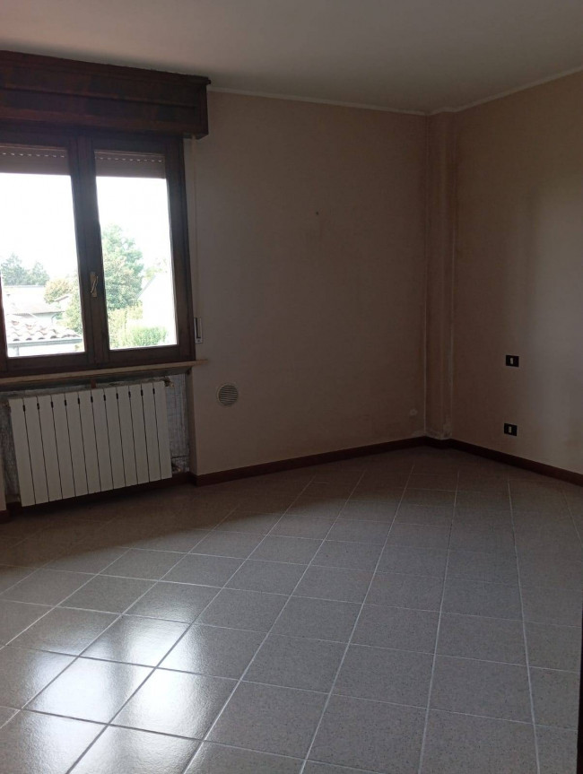 INTERA PALAZZINA in vendita a Curtatone