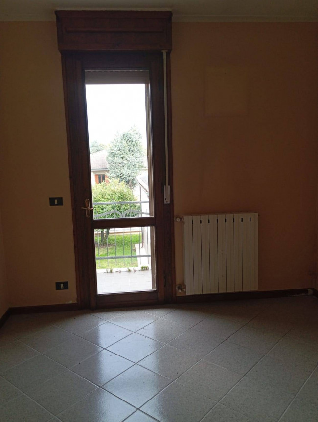 INTERA PALAZZINA in vendita a Curtatone