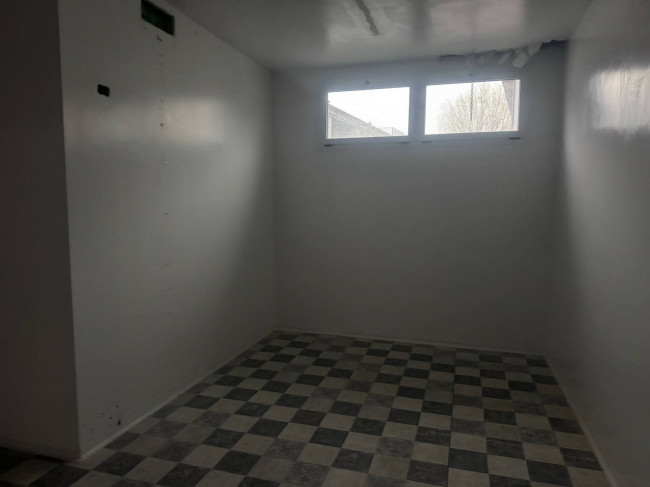 Attività commerciale in vendita a Mantova