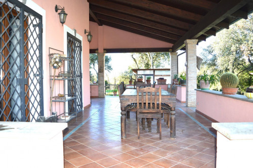 Villa in vendita a Aprilia (LT)