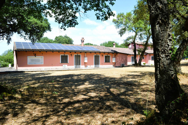 Villa in vendita a Aprilia (LT)