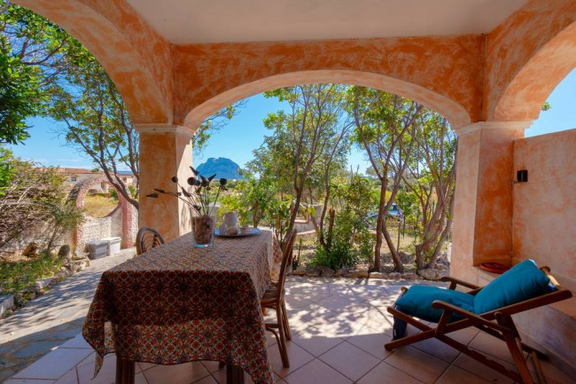 Villetta Caposchiera in vendita a Loiri Porto San Paolo