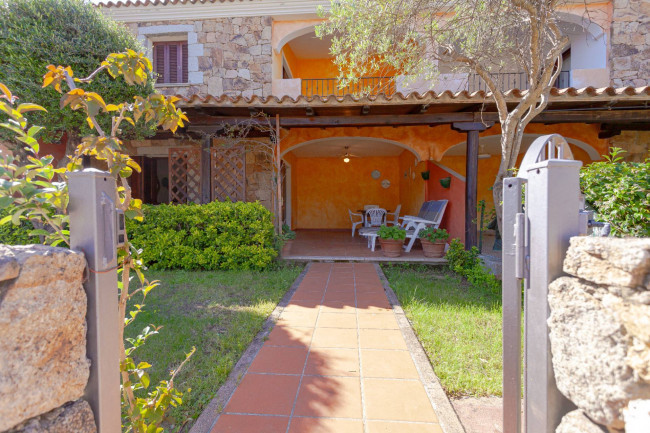 Appartamento in vendita a San Teodoro