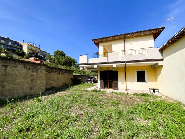 Villa in vendita a Cupello