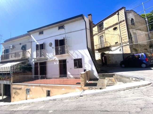 Casa singola in vendita a Furci