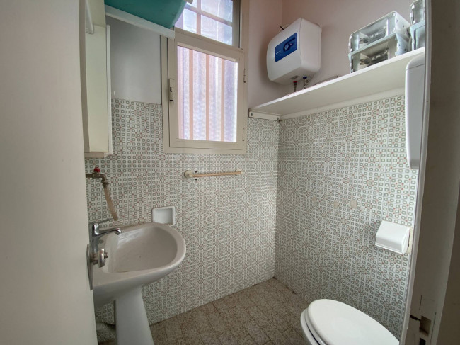 Locale commerciale in vendita a Cupello