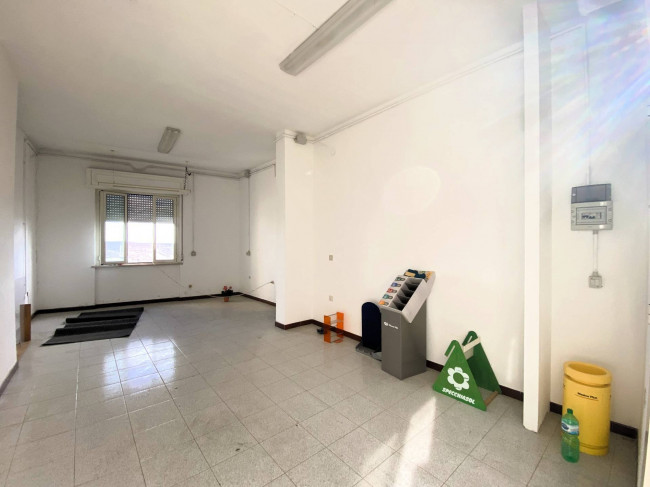 Locale commerciale in vendita a Palmoli