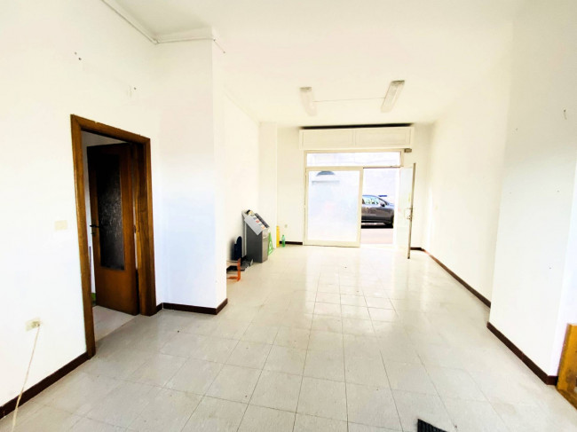 Locale commerciale in vendita a Palmoli