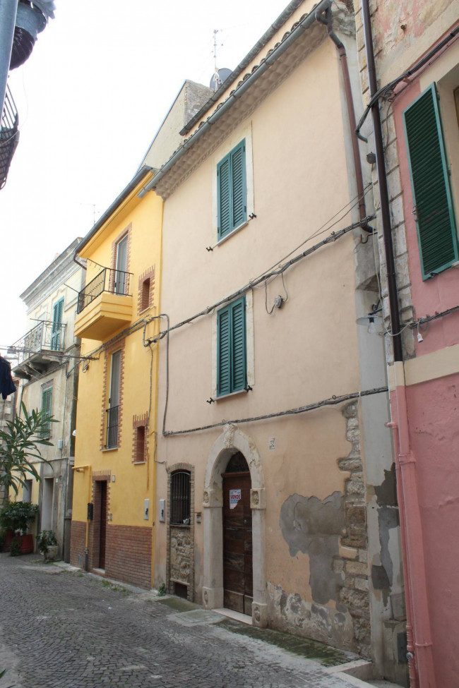 Casa singola in vendita a Montenero di Bisaccia