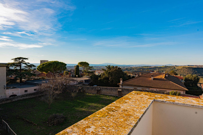 Appartamento in vendita a Tarquinia