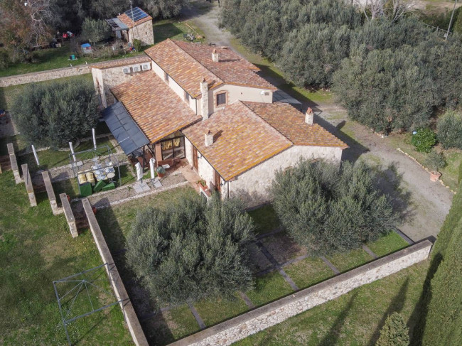 Villa in vendita a Tarquinia