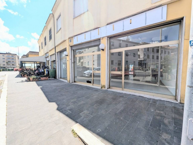 Locale commerciale in affitto a Tarquinia