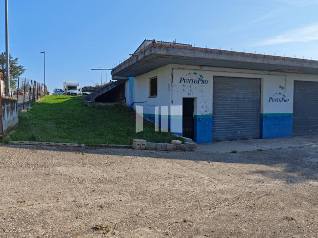 Casa indipendente in vendita a Mosciano Sant'angelo (TE)