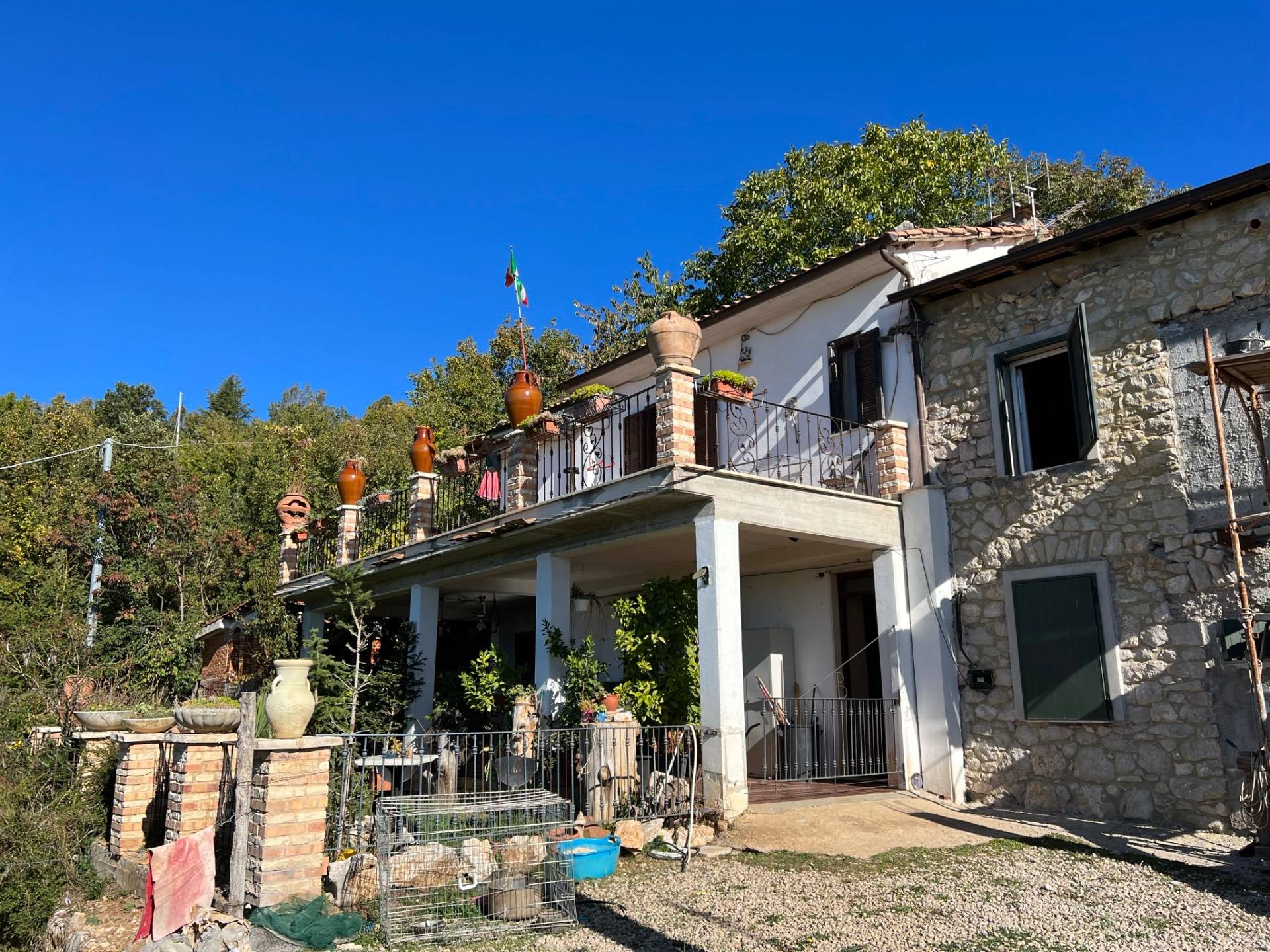 Casa indipendente in vendita a Torre Cajetani (FR)