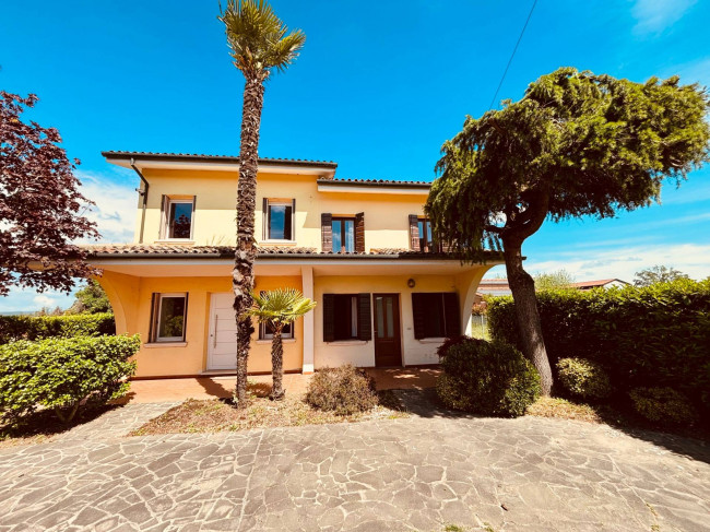 Villa bifamiliare in vendita a Noventa Vicentina