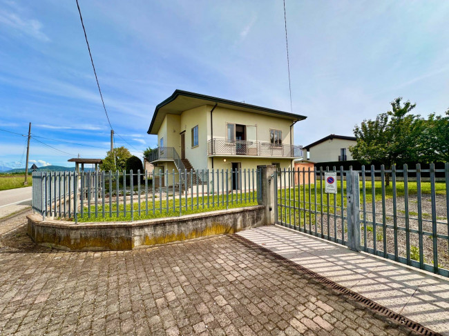 Villa unifamiliare in vendita a Noventa Vicentina