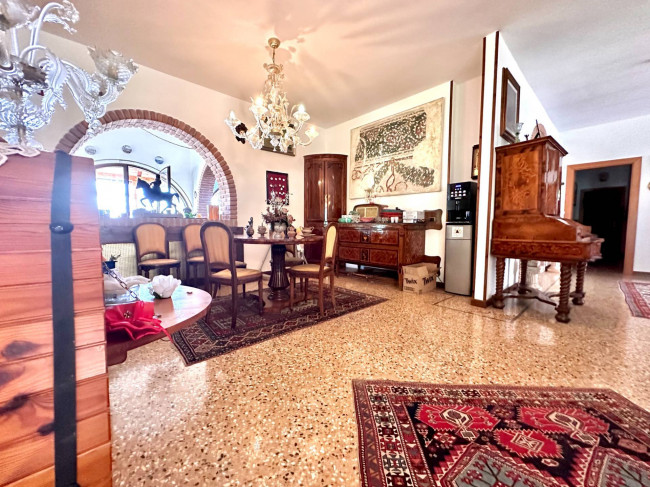 Villa unifamiliare in vendita a Lonigo