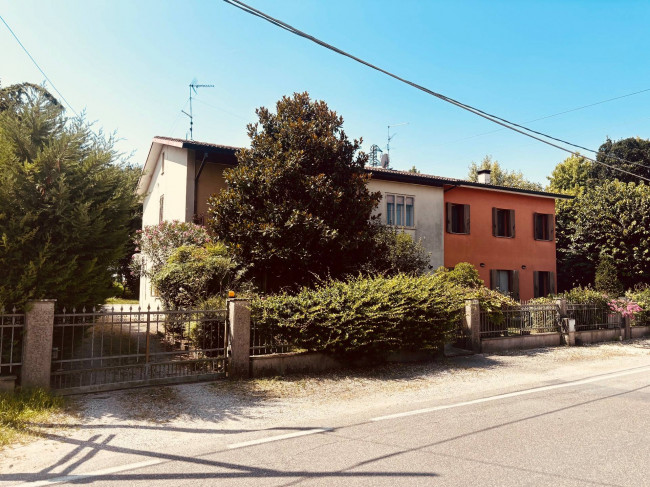 Abitazione semindipendente in vendita a Borgo Veneto