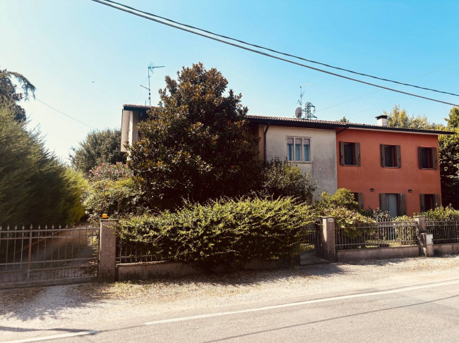 Abitazione semindipendente in vendita a Borgo Veneto