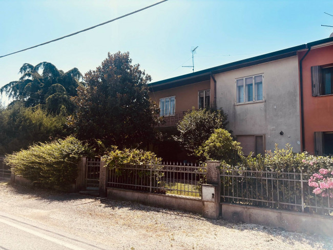 Abitazione semindipendente in vendita a Borgo Veneto