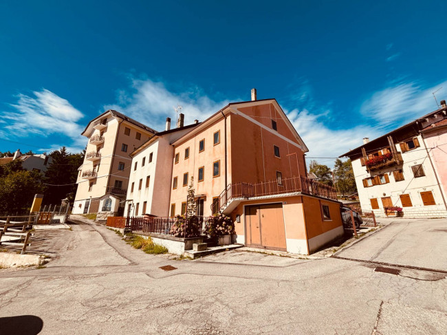 Abitazione semindipendente in vendita a Tonezza del Cimone