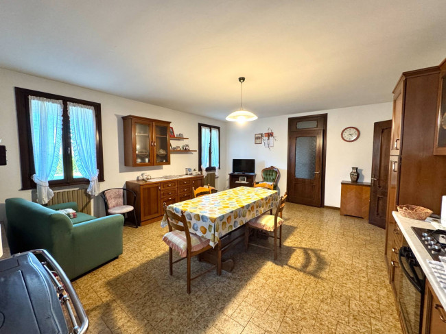 Abitazione indipendente in vendita a Sant'Urbano