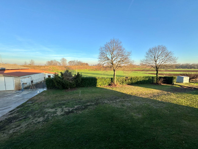 Abitazione indipendente in vendita a Sant'Urbano