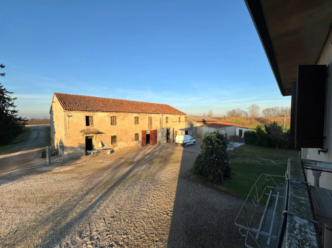 Abitazione indipendente in vendita a Sant'Urbano