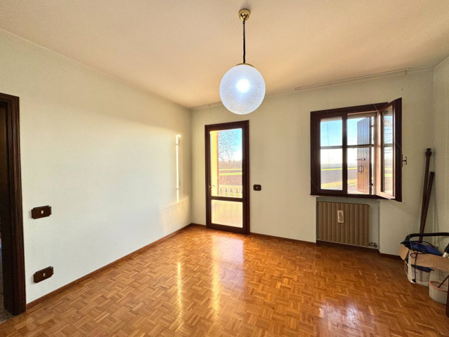 Abitazione indipendente in vendita a Sant'Urbano